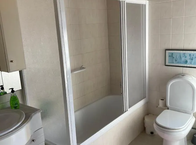 Fountain Of Happiness בית הארחה