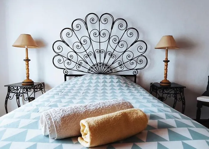 בית הארחה Fountain Of Happiness אובידוס