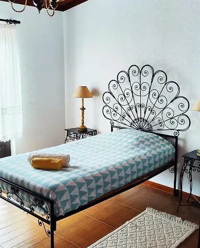 Fountain Of Happiness ゲストハウス オビドス